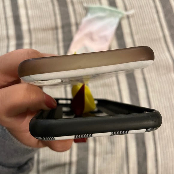 Set of 2 Loopy cases (IPhone X) - Picture 8 of 10